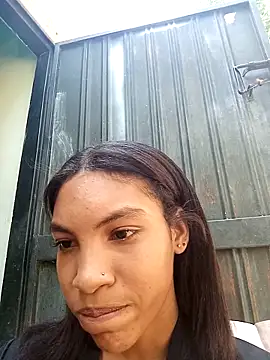 ginevere 20 online show from 04-13-26, 08:03