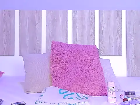 EmilySearss online show from 03-14-26, 08:03