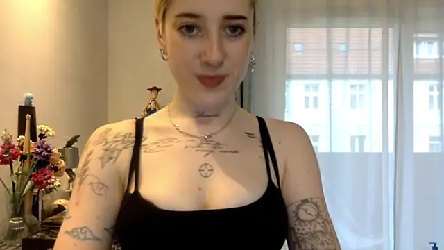 EmmyWet online show from 06-19-26, 06:01