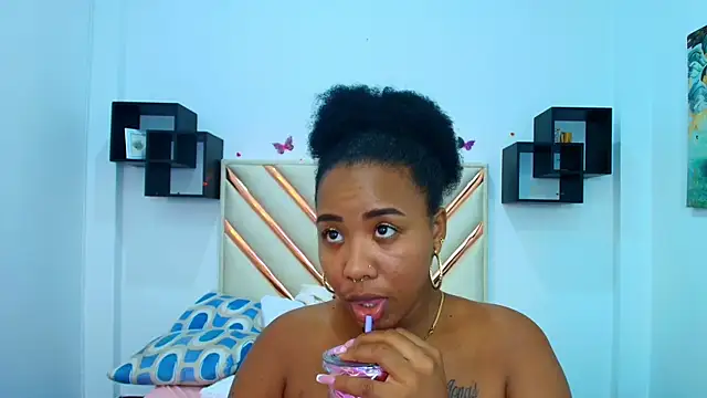 Pamela Cortezz online show from 04-11-26, 07:45