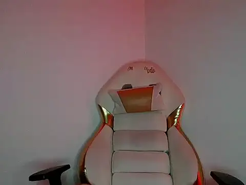 Brinnehh online show from 06-06-26, 03:22