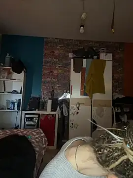 Melissa-Schneider online show from 04-08-26, 12:05