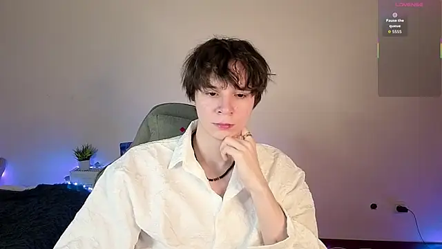 AnthonyCuutie online show from 06-04-26, 04:57
