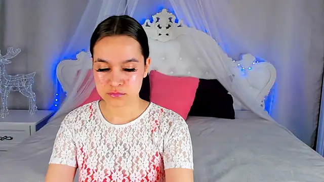 Snapshot of AishaTempt chatting on 03-02-26, 08:32 AishaTempt online show from 03-02-26, 08:32