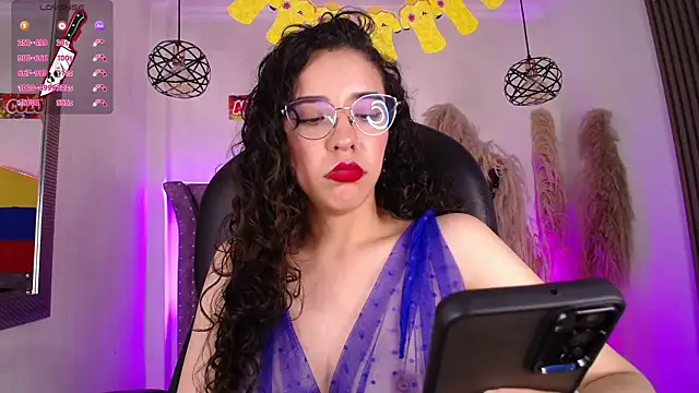 Amara Davis1 online show from 07-07-26, 07:23