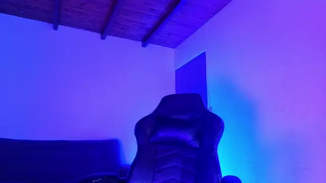 nikolwalter  online show from 06-10-26, 07:40