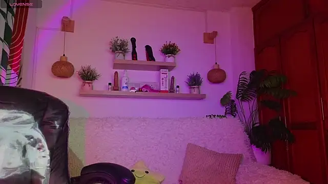 nikolwalter  online show from 06-30-26, 01:17
