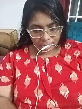 Snapshot of deepika-mallus chatting on 06-05-26, 02:45 deepika-mallus online show from 06-05-26, 02:45