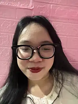 Leeeeiu online show from 05-22-26, 03:28