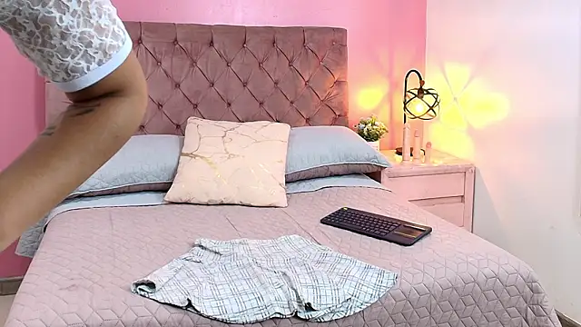 Antonella Skyy online show from 03-06-26, 12:56