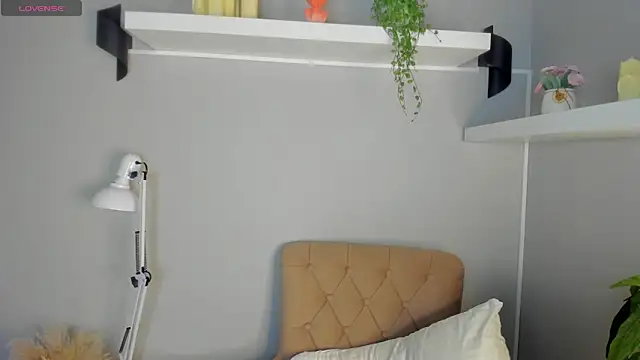 Snapshot of KiittieX chatting on 05-24-26, 02:05 KiittieX online show from 05-24-26, 02:05