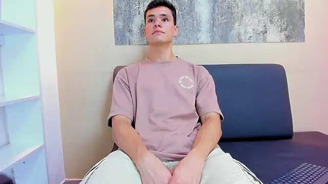 ZANE EVANS online show from 06-04-26, 12:44