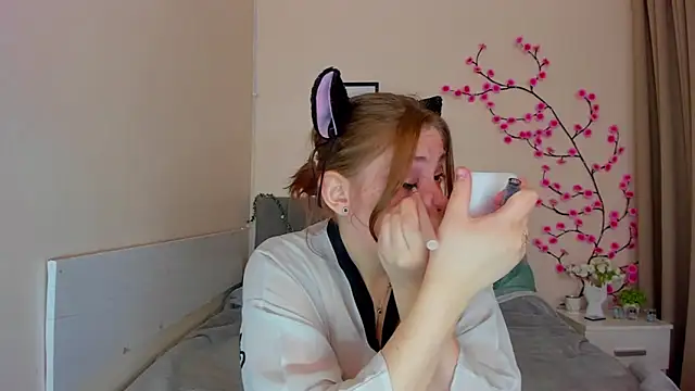 DellaRows online show from 03-20-26, 06:40