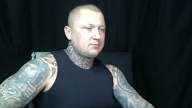 Snapshot of devilWithTats chatting on 05-13-26, 01:19 devilWithTats online show from 05-13-26, 01:19