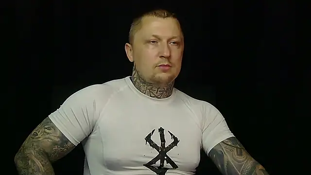 Snapshot of devilWithTats chatting on 05-24-26, 11:48 devilWithTats online show from 05-24-26, 11:48