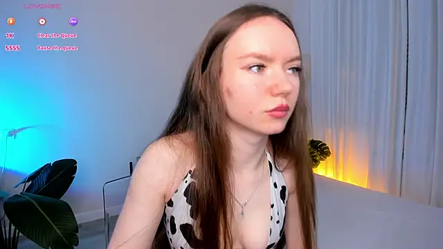 Snapshot of MilaKika chatting on 03-23-26, 07:12 MilaKika online show from 03-23-26, 07:12