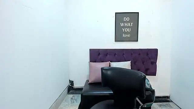 TomBoy Natali online show from 03-25-26, 06:47