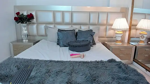 Snapshot of AllyRoux chatting on 03-12-26, 01:50 AllyRoux online show from 03-12-26, 01:50