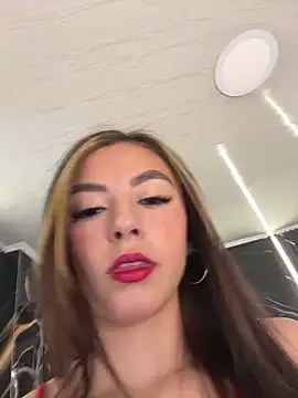   Nahomy online show from 03-03-26, 12:11