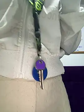   Nahomy online show from 03-10-26, 11:37