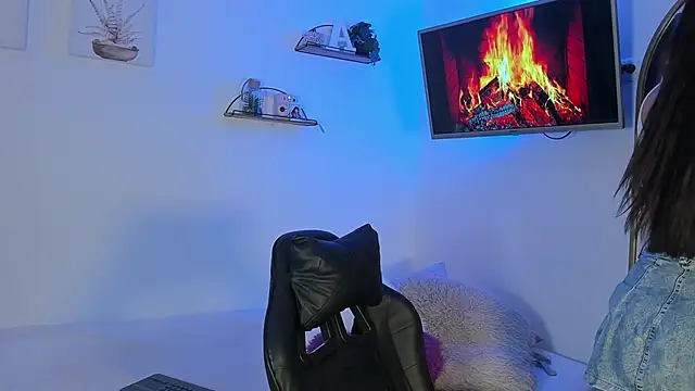 AlaiaRogers online show from 05-06-26, 10:42