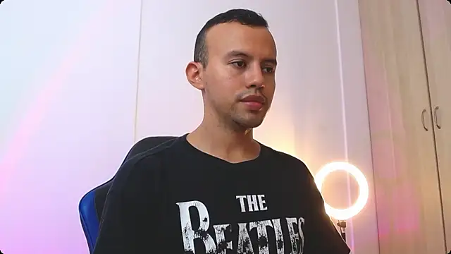 Damian Wish online show from 03-08-26, 01:14