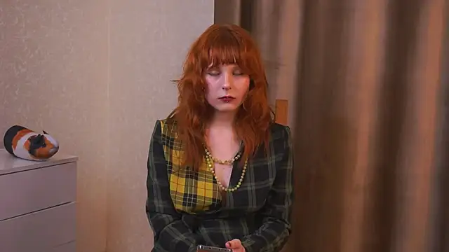 Snapshot of NadaMagby chatting on 03-05-26, 08:54 NadaMagby online show from 03-05-26, 08:54