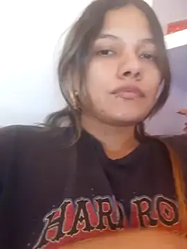 EmmaSanchez  online show from 05-17-26, 12:41