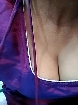 Snapshot of Nandani-rani chatting on 03-18-26, 09:12 Nandani-rani online show from 03-18-26, 09:12