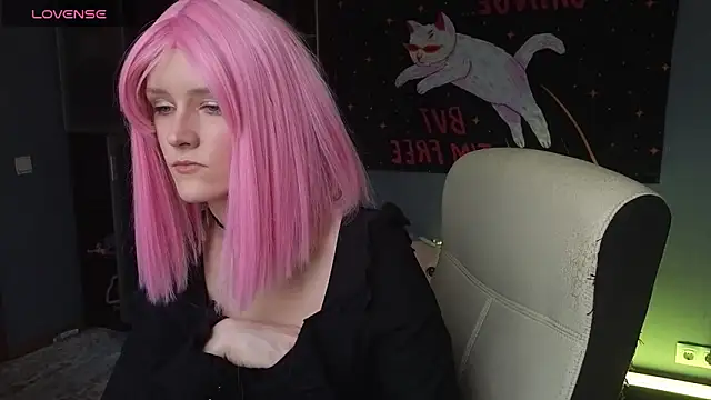 Snapshot of Tender_Swan chatting on 03-12-26, 01:17 Tender Swan online show from 03-12-26, 01:17