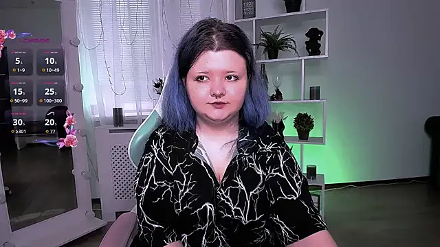 Lunaar  online show from 04-17-26, 05:32