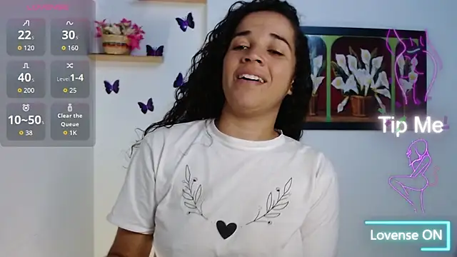 Snapshot of MagicHoney8 chatting on 03-19-26, 02:26 MagicHoney8 online show from 03-19-26, 02:26