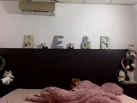 mommy-Milf online show from 03-29-26, 04:51