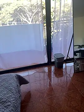 Emi rousse online show from 03-20-26, 12:21