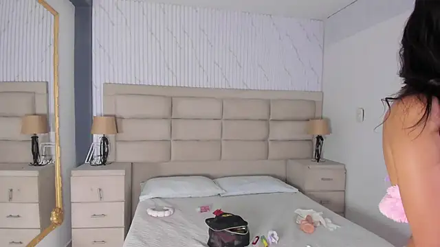 GabyOwenss online show from 04-13-26, 11:43