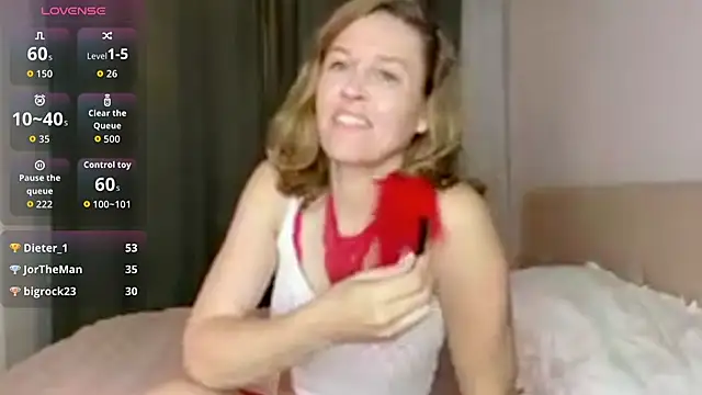 Lizacams online show from 05-30-26, 04:37