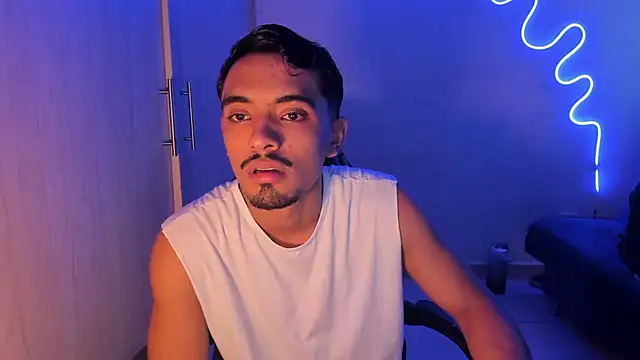 jossi12345j online show from 04-21-26, 02:34