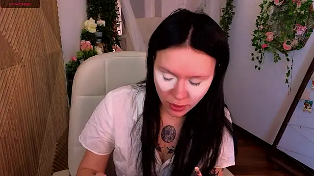 kittenlolla online show from 03-11-26, 02:23