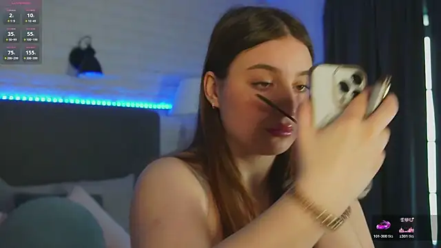 Nicole De Lux online show from 04-07-26, 05:52