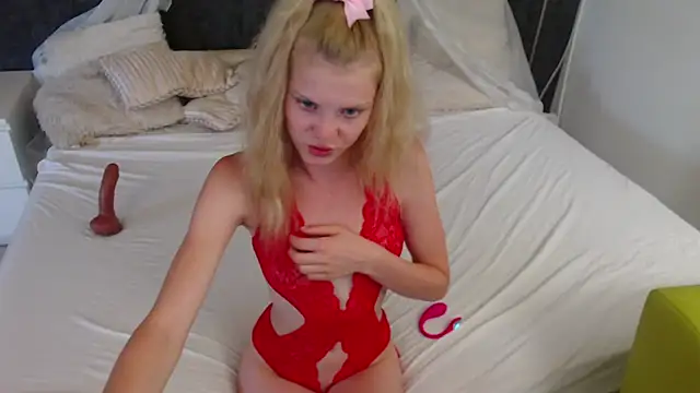 AliceWiss online show from 07-28-26, 03:21