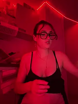 Claraaaaa06 online show from 04-02-26, 10:07