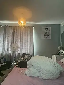 BeeMay22 online show from 07-30-26, 10:36