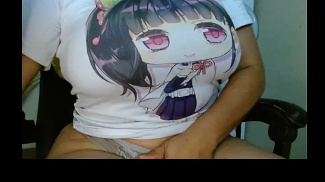 Snapshot of lolit_cat chatting on 07-23-26, 01:08 lolit cat online show from 07-23-26, 01:08