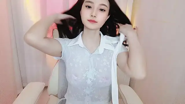 Snapshot of Mia_168 chatting on 07-11-26, 11:46 Mia 168 online show from 07-11-26, 11:46