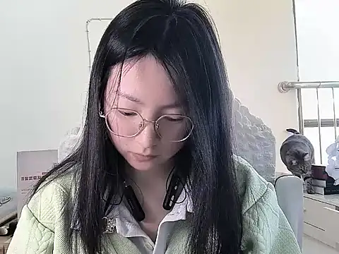 Snapshot of Eeya-36 chatting on 03-13-26, 10:00 Eeya-36 online show from 03-13-26, 10:00