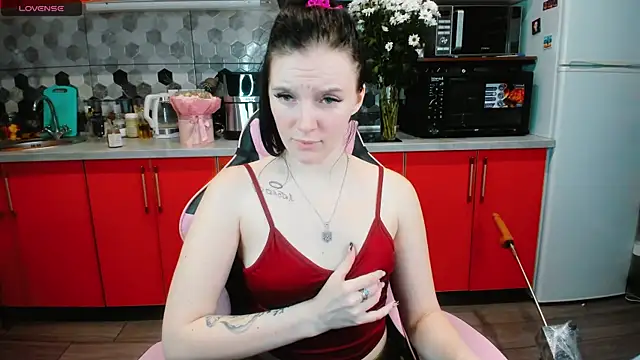 Mary Blu online show from 02-03-25, 05:24