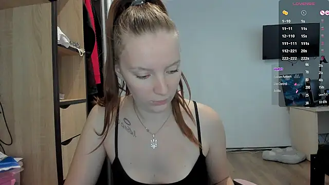 Mary Blu online show from 09-29-25, 08:41