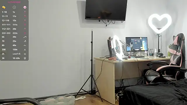 Mary Blu online show from 10-10-25, 10:03