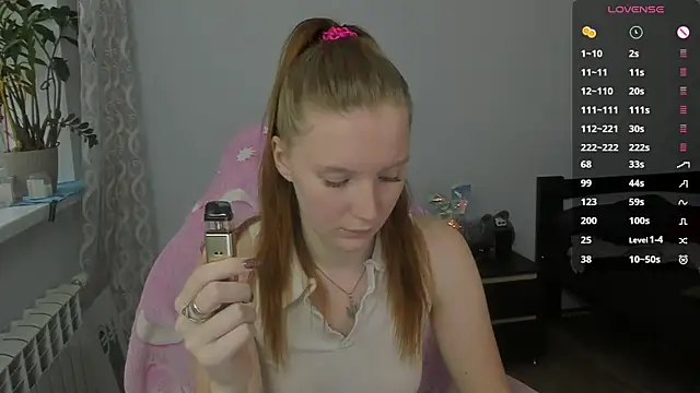 Mary Blu online show from 11-17-25, 08:31