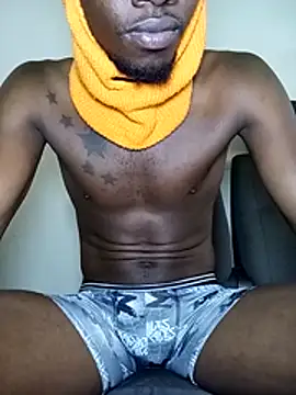 Snapshot of StrongEbonyDick chatting on 03-17-26, 01:03 StrongEbonyDick online show from 03-17-26, 01:03